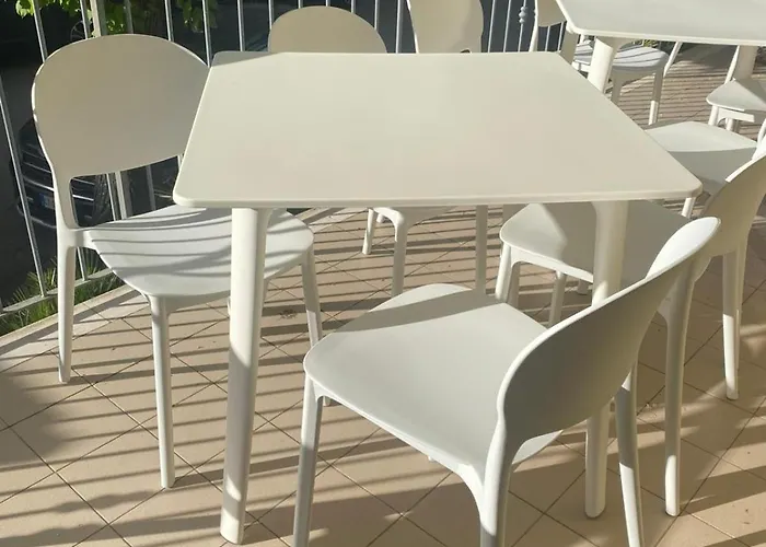 De La Ξενοδοχείο 3*