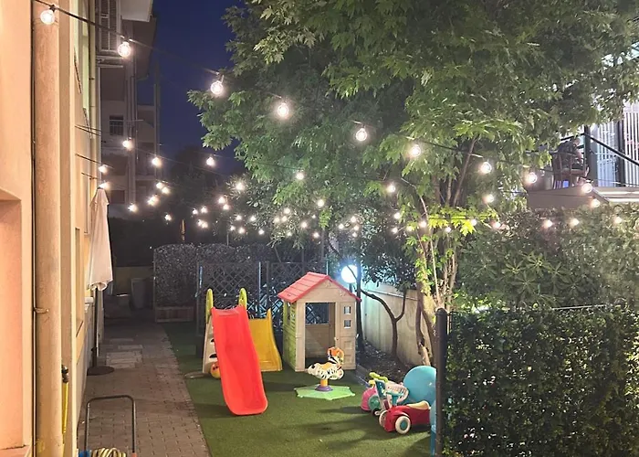 Ξενοδοχείο De La 3*